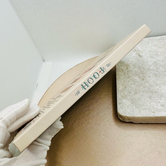 NEW! Disney Winnie the Pooh Eyeshadow Palette 12 Shades Full Size w/ Mirror - Picture 6 of 13